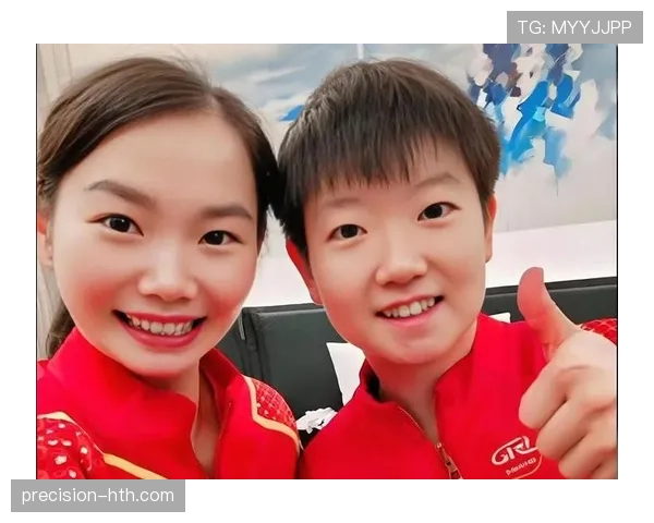 何卓佳这孩子平时一副学生样，球场上居然能有这么狠的架势？