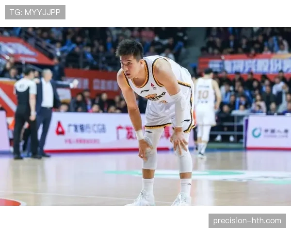 郭艾伦这训练餐单，比我一个月饭钱还贵